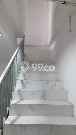 Ruko Dijual di Surabaya LT 70m2 & LB 200m2 Lokasi Terbaik! Ruko Dijual di Surabaya LT 70m2 & LB 200m2 Lokasi Terbaik!