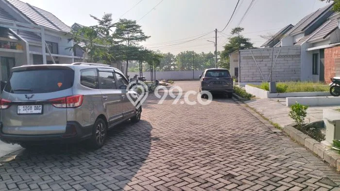 KESEMPATAN TERBAIK! Rumah di Krian, 1 KM, Siap Huni, LT 90m² Bangunan 36m² KESEMPATAN TERBAIK! Rumah di Krian, 1 KM, Siap Huni, LT 90m² Bangunan 36m²