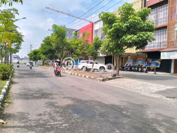 Ruko Disewa di Sidoarjo, Sidoarjo, LT 72m2 / LB 210m2 Ruko Disewa di Sidoarjo, Sidoarjo, LT 72m2 / LB 210m2