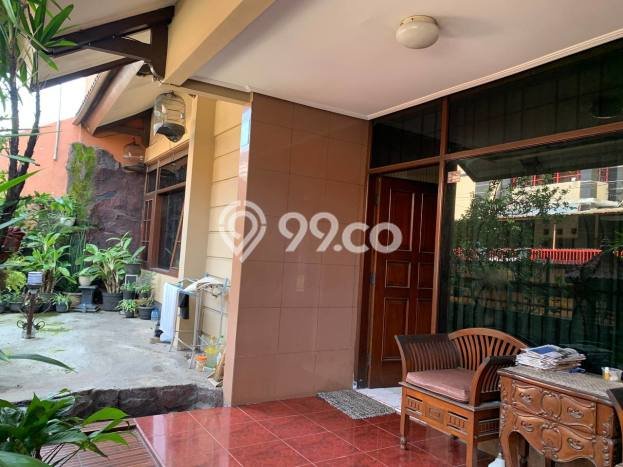 Rumah Elit Modern Tanpa Renovasi di Buah Batu Bandung Rumah Elit Modern Tanpa Renovasi di Buah Batu Bandung