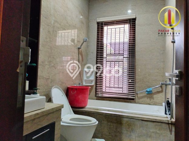 Hunian Eksklusif Siap Huni LT 315m2 di Batununggal, Bandung Hunian Eksklusif Siap Huni LT 315m2 di Batununggal, Bandung