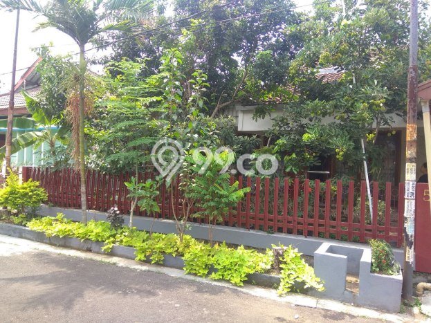 Dijual Hunian Rumah Terawat 6 Kamar di Bandung Kota, Bandung Dijual Hunian Rumah Terawat 6 Kamar di Bandung Kota, Bandung
