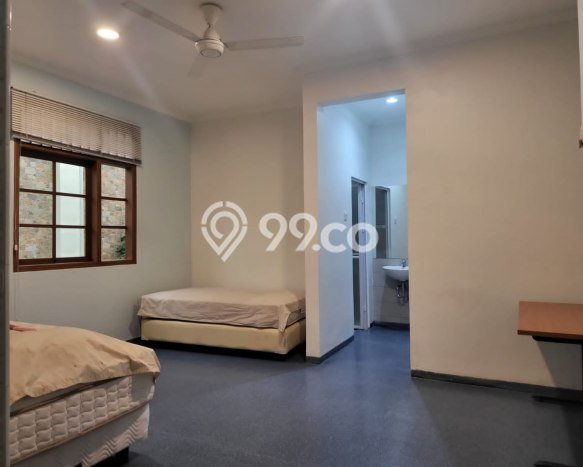 Rumah Elit Modern Tanpa Renovasi di Gatot Subroto Bandung Rumah Elit Modern Tanpa Renovasi di Gatot Subroto Bandung