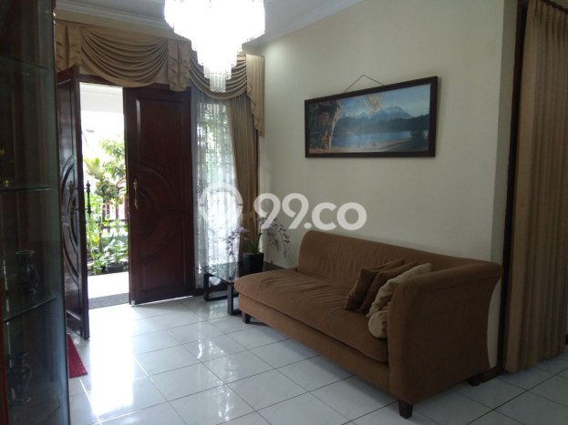 Dijual Hunian Rumah Terawat 6 Kamar di Bandung Kota, Bandung Dijual Hunian Rumah Terawat 6 Kamar di Bandung Kota, Bandung