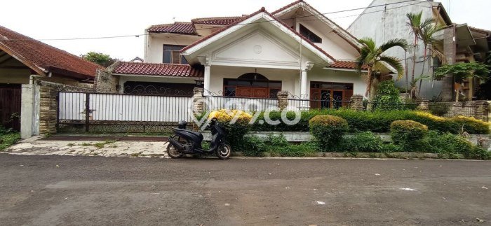 Ready to Use! Premium House LT 363m2 Desain Modern di Bandung Kota Ready to Use! Premium House LT 363m2 Desain Modern di Bandung Kota