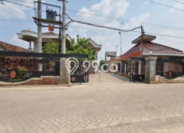 Siap Huni Rumah Mewah 10 Kamar di Sidoarjo Dekat ke Mana Pun Siap Huni Rumah Mewah 10 Kamar di Sidoarjo Dekat ke Mana Pun