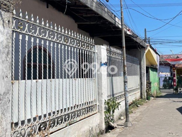 Rumah Murah LT 135m2 di Surabaya Kota Akses Mudah Rumah Murah LT 135m2 di Surabaya Kota Akses Mudah