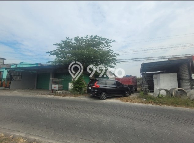 Unit Gudang Dijual di Gresik LT 325m2 & LB 325m2 Unit Gudang Dijual di Gresik LT 325m2 & LB 325m2