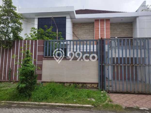 Dijual Hunian Rumah Terawat 6 KT di Surabaya Kota, Surabaya Dijual Hunian Rumah Terawat 6 KT di Surabaya Kota, Surabaya