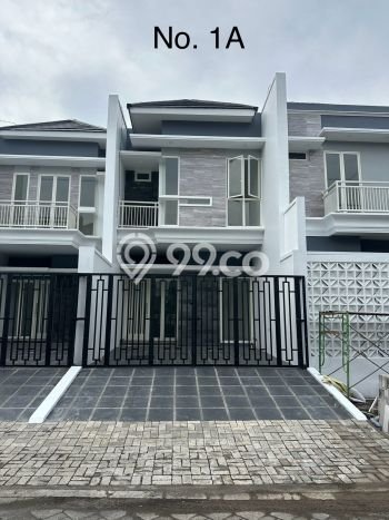 Hunian Mewah LB 180m2 Siap Huni Desain Elegan di Surabaya Kota, Surabaya Hunian Mewah LB 180m2 Siap Huni Desain Elegan di Surabaya Kota, Surabaya