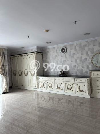 Hunian Apartemen High-Class untuk Dijual di Surabaya dengan 3 BR & 1 Kamar Mandi Hunian Apartemen High-Class untuk Dijual di Surabaya dengan 3 BR & 1 Kamar Mandi