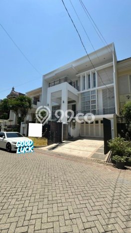 Dijual Rumah Mewah Elegan Dengan View Cantik di Surabaya Kota, Surabaya Dijual Rumah Mewah Elegan Dengan View Cantik di Surabaya Kota, Surabaya
