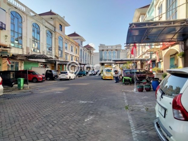 Unit Ruko Dijual di Rungkut Surabaya 160m2 Unit Ruko Dijual di Rungkut Surabaya 160m2