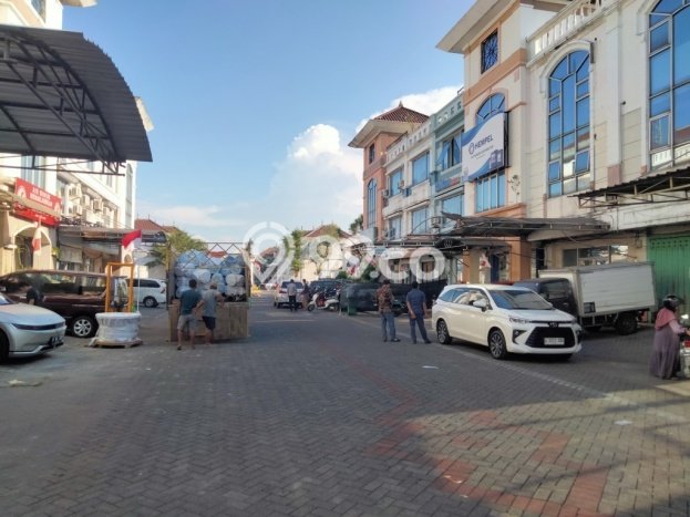 Unit Ruko Dijual di Rungkut Surabaya 160m2 Unit Ruko Dijual di Rungkut Surabaya 160m2
