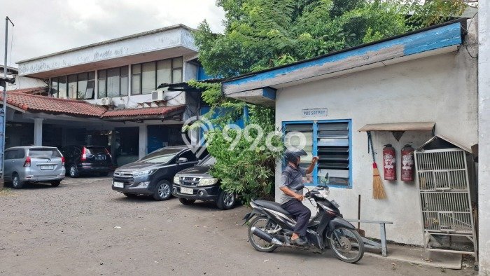 Komersial Bagus LT 4136m2 LB 90m2 Dijual di Waru Sidoarjo Komersial Bagus LT 4136m2 LB 90m2 Dijual di Waru Sidoarjo