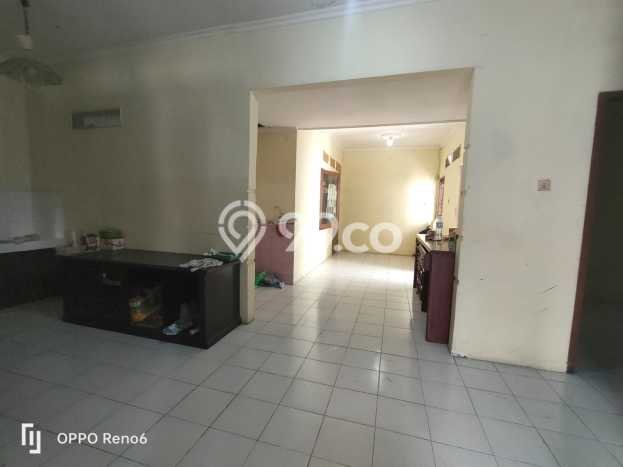 Rumah Modern 3 KT di Sidoarjo Surabaya Semi Furnished Rumah Modern 3 KT di Sidoarjo Surabaya Semi Furnished