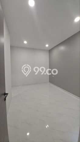 Rumah Modern Minimalis 4 Kamar Siap Huni di Rungkut Rumah Modern Minimalis 4 Kamar Siap Huni di Rungkut