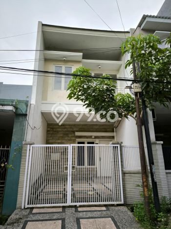 Hunian Cantik Modern Lb 150m2 di Rungkut, Surabaya Hunian Cantik Modern Lb 150m2 di Rungkut, Surabaya