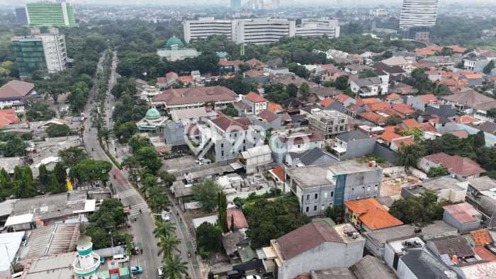 Untuk Dijual Komersial di Pasar Minggu Jakarta Selatan LT 1890m2 / LB 1125m2 Untuk Dijual Komersial di Pasar Minggu Jakarta Selatan LT 1890m2 / LB 1125m2