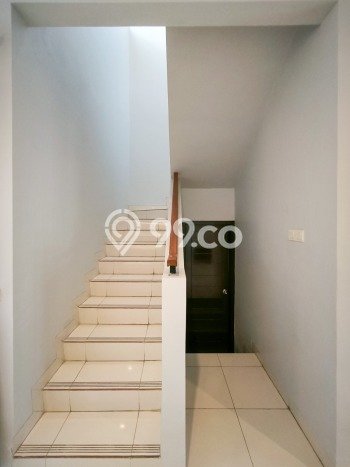 Jual Rumah Luas Megah Dengan View Eksklusif di Bintaro, Tangerang Selatan Jual Rumah Luas Megah Dengan View Eksklusif di Bintaro, Tangerang Selatan