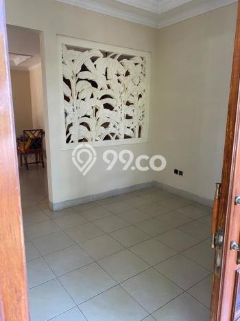 Jual Rumah Luas Elegan Dengan View Cantik di Bintaro, Tangerang Selatan Jual Rumah Luas Elegan Dengan View Cantik di Bintaro, Tangerang Selatan
