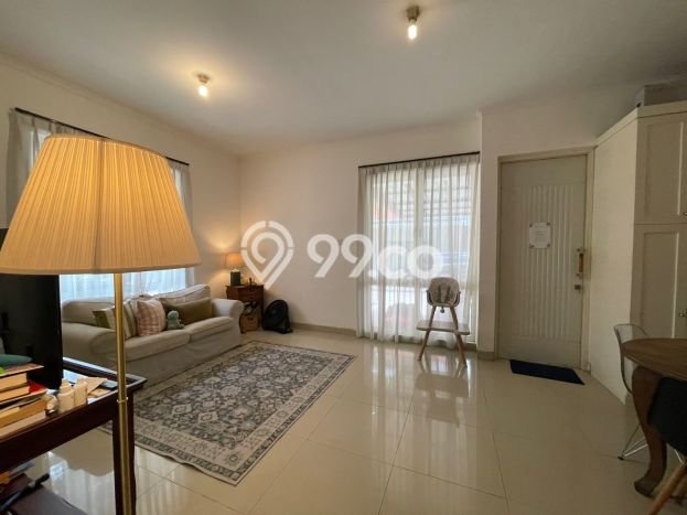 Rumah Strategis Modern Lb 96m2 di Ciputat, Tangerang Selatan Rumah Strategis Modern Lb 96m2 di Ciputat, Tangerang Selatan