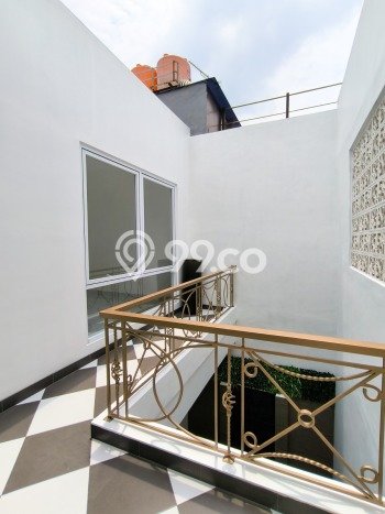 Jual Rumah Mewah Megah Dengan View Cantik di Bintaro, Tangerang Selatan Jual Rumah Mewah Megah Dengan View Cantik di Bintaro, Tangerang Selatan