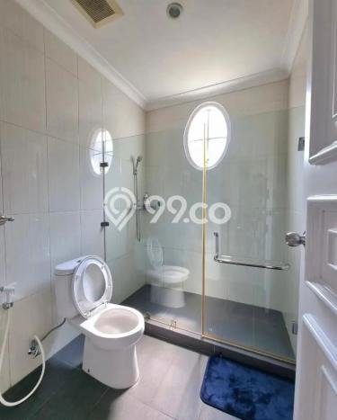 Hunian Mewah LB 350m2 Siap Huni Desain Elegan di Bintaro, Tangerang Selatan Hunian Mewah LB 350m2 Siap Huni Desain Elegan di Bintaro, Tangerang Selatan