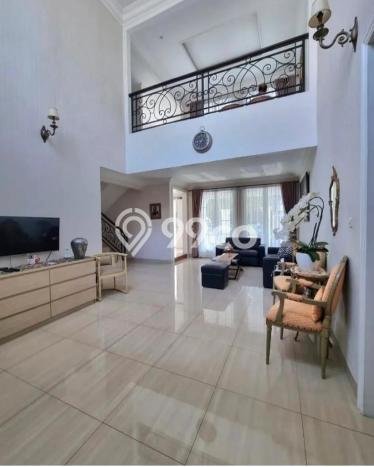 Hunian Mewah LB 350m2 Siap Huni Desain Elegan di Bintaro, Tangerang Selatan Hunian Mewah LB 350m2 Siap Huni Desain Elegan di Bintaro, Tangerang Selatan