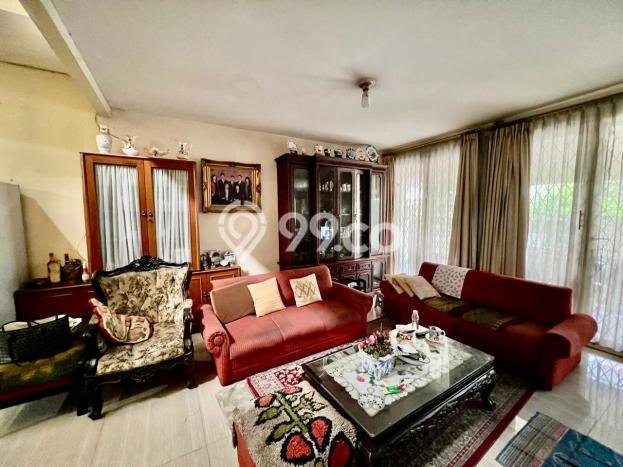 Rumah Elit LB 0m2 Siap Pakai Desain Elegan di Bintaro, Tangerang Selatan Rumah Elit LB 0m2 Siap Pakai Desain Elegan di Bintaro, Tangerang Selatan