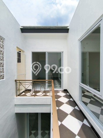 Jual Rumah Mewah Megah Dengan View Cantik di Bintaro, Tangerang Selatan Jual Rumah Mewah Megah Dengan View Cantik di Bintaro, Tangerang Selatan
