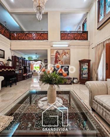 Rumah Mewah LB 772m2 Siap Pakai Desain Elegan di Pondok Indah, Jakarta Selatan Rumah Mewah LB 772m2 Siap Pakai Desain Elegan di Pondok Indah, Jakarta Selatan