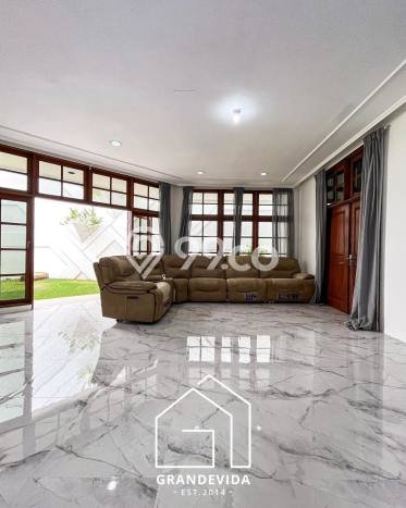Dijual Hunian Mewah dengan Fasilitas Sekitar Komplit di Cinere, Depok Dijual Hunian Mewah dengan Fasilitas Sekitar Komplit di Cinere, Depok