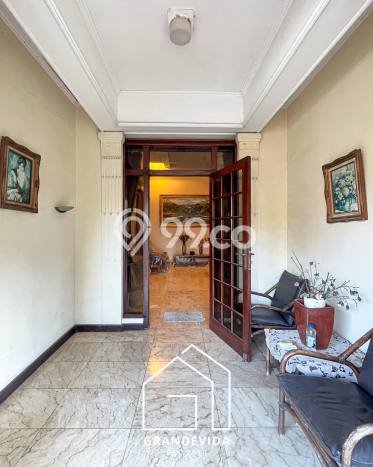 Hunian Mewah Siap Huni LT 611m2 di Menteng, Jakarta Pusat Hunian Mewah Siap Huni LT 611m2 di Menteng, Jakarta Pusat