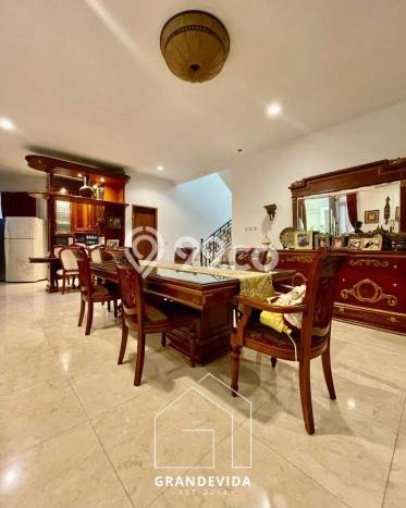 For Sale! Luxury House LT 425m2 Desain Modern di Pondok Indah For Sale! Luxury House LT 425m2 Desain Modern di Pondok Indah