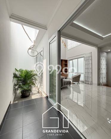Dijual Rumah Mewah Exclusive di Cilandak, Jakarta Selatan Dijual Rumah Mewah Exclusive di Cilandak, Jakarta Selatan