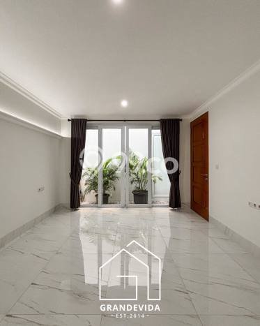 Dijual Rumah Mewah Exclusive di Cilandak, Jakarta Selatan Dijual Rumah Mewah Exclusive di Cilandak, Jakarta Selatan