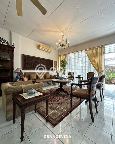 Rumah Luxury Modern Tanpa Renovasi di Pejaten Jakarta Selatan Rumah Luxury Modern Tanpa Renovasi di Pejaten Jakarta Selatan