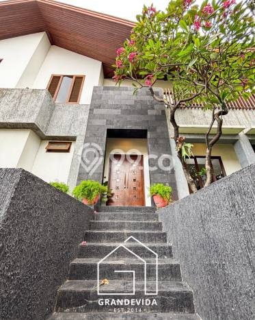 Rumah Elit Modern Siap Huni di Pondok Indah Jakarta Selatan Rumah Elit Modern Siap Huni di Pondok Indah Jakarta Selatan