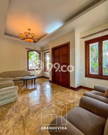 Rumah Mewah LB 800m2 Siap Pakai Desain Elegan di Kuningan, Jakarta Selatan Rumah Mewah LB 800m2 Siap Pakai Desain Elegan di Kuningan, Jakarta Selatan