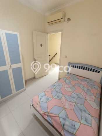 Rumah Luas Asri 3 KT Siap Pakai di Green Lake City Jakarta Barat Rumah Luas Asri 3 KT Siap Pakai di Green Lake City Jakarta Barat