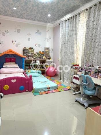 Siap Huni Hunian Elit 5 Kamar di BSD Dekat ke Mana Pun Siap Huni Hunian Elit 5 Kamar di BSD Dekat ke Mana Pun
