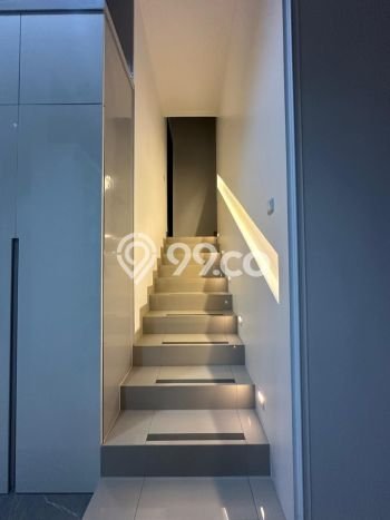Ready to Use! Luxury House LT 250m2 Desain Elegan di Pantai Indah Kapuk 2 Ready to Use! Luxury House LT 250m2 Desain Elegan di Pantai Indah Kapuk 2