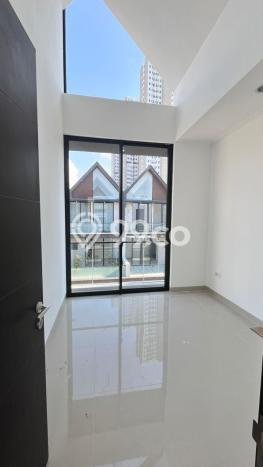 Rumah sewa siap pakai 3 KT di Pantai Indah Kapuk 2, Jakarta Utara Rumah sewa siap pakai 3 KT di Pantai Indah Kapuk 2, Jakarta Utara