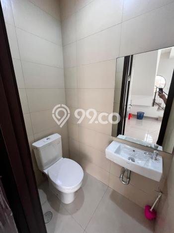 Disewakan! Rumah 3 Kamar Tidur &
3 Kamar Mandi di Pantai Indah Kapuk 2, Jakarta Utara Disewakan! Rumah 3 Kamar Tidur &
3 Kamar Mandi di Pantai Indah Kapuk 2, Jakarta Utara