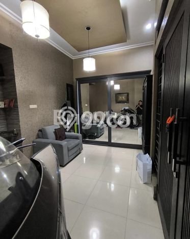Rumah Luas Asri 3 KT Siap Pakai di Meruya Jakarta Barat Rumah Luas Asri 3 KT Siap Pakai di Meruya Jakarta Barat