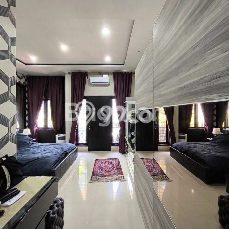 Rumah Luas Asri 3 KT Siap Pakai di Meruya Jakarta Barat Rumah Luas Asri 3 KT Siap Pakai di Meruya Jakarta Barat