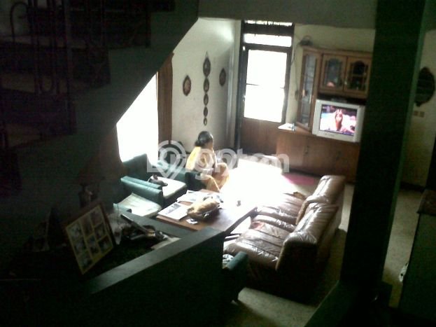 Rumah Elit Modern Tanpa Renovasi di kreo Tangerang Rumah Elit Modern Tanpa Renovasi di kreo Tangerang