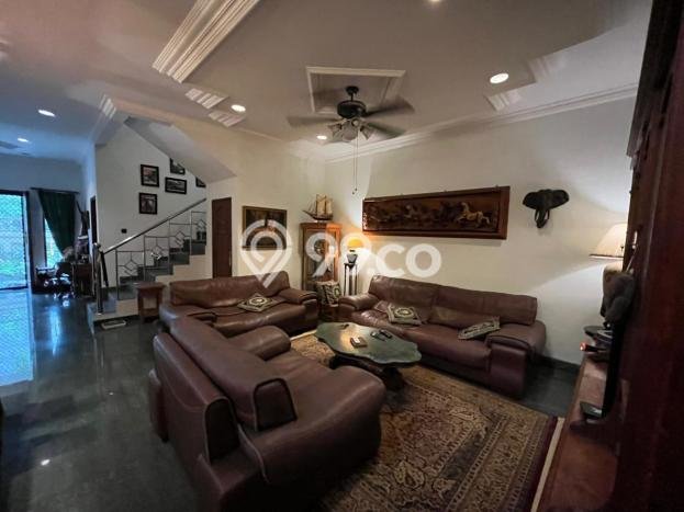 Rumah Luxury Modern Tanpa Renovasi di Citraland Surabaya Rumah Luxury Modern Tanpa Renovasi di Citraland Surabaya
