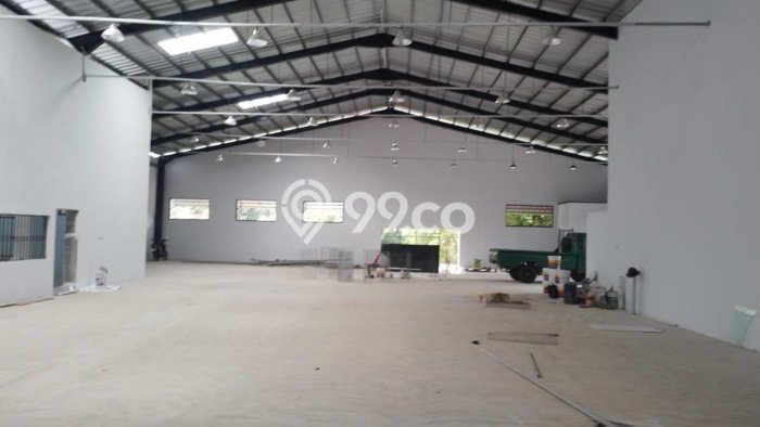 FOR RENT! Gudang di Penggilingan Cocok untuk Bisnis 800m2 FOR RENT! Gudang di Penggilingan Cocok untuk Bisnis 800m2